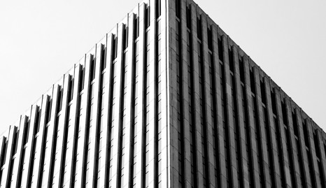 Liz Osborne to Moderate Fireside Chat With Journalist Caitlin Moran at IWIRC London Conference